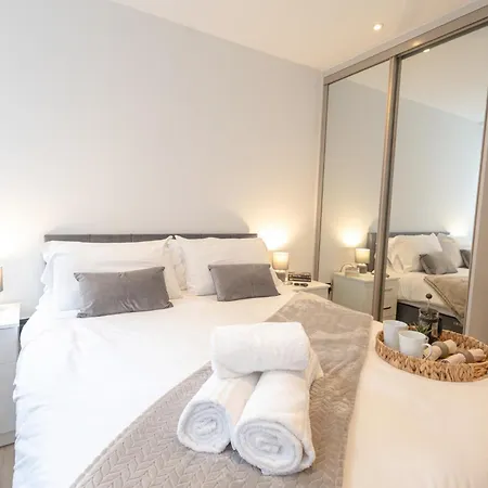 City Snug, Cozy 1Br London Flat Sleeps 4